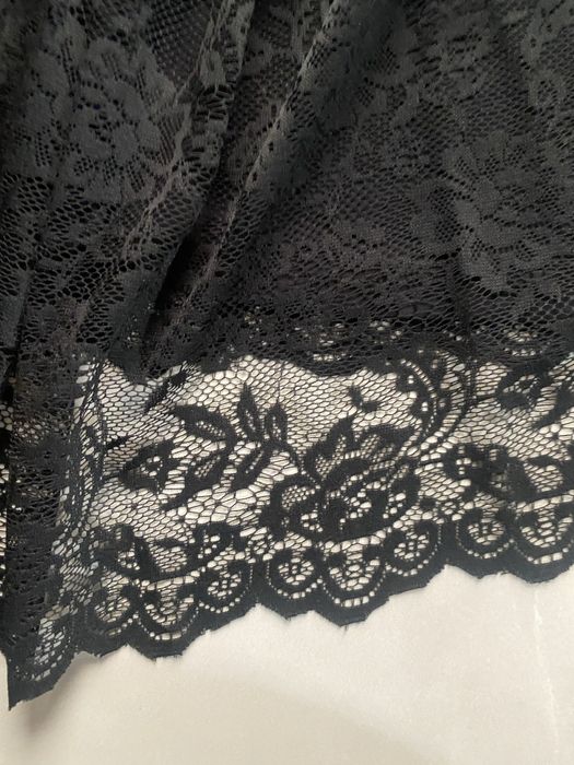Fusta din dantela Zara de culoare neagra marimea M