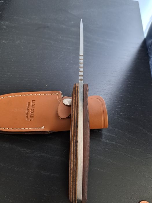 Cuțit full-tang după modelul Lionsteel M3 (China)