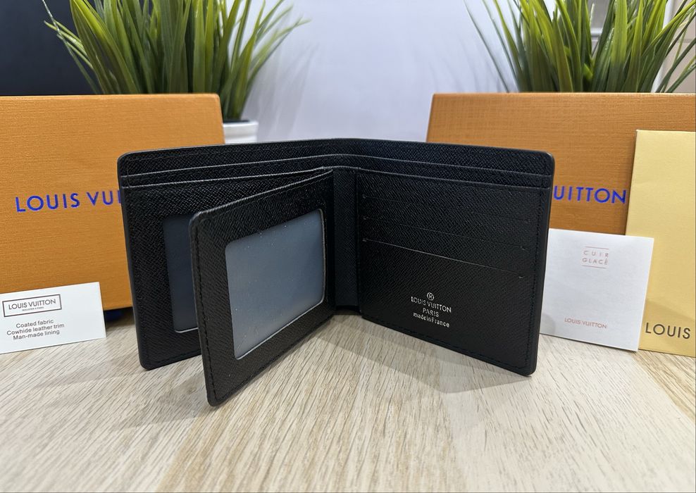 Louis Vuiiton Портфейл Чисто Нов