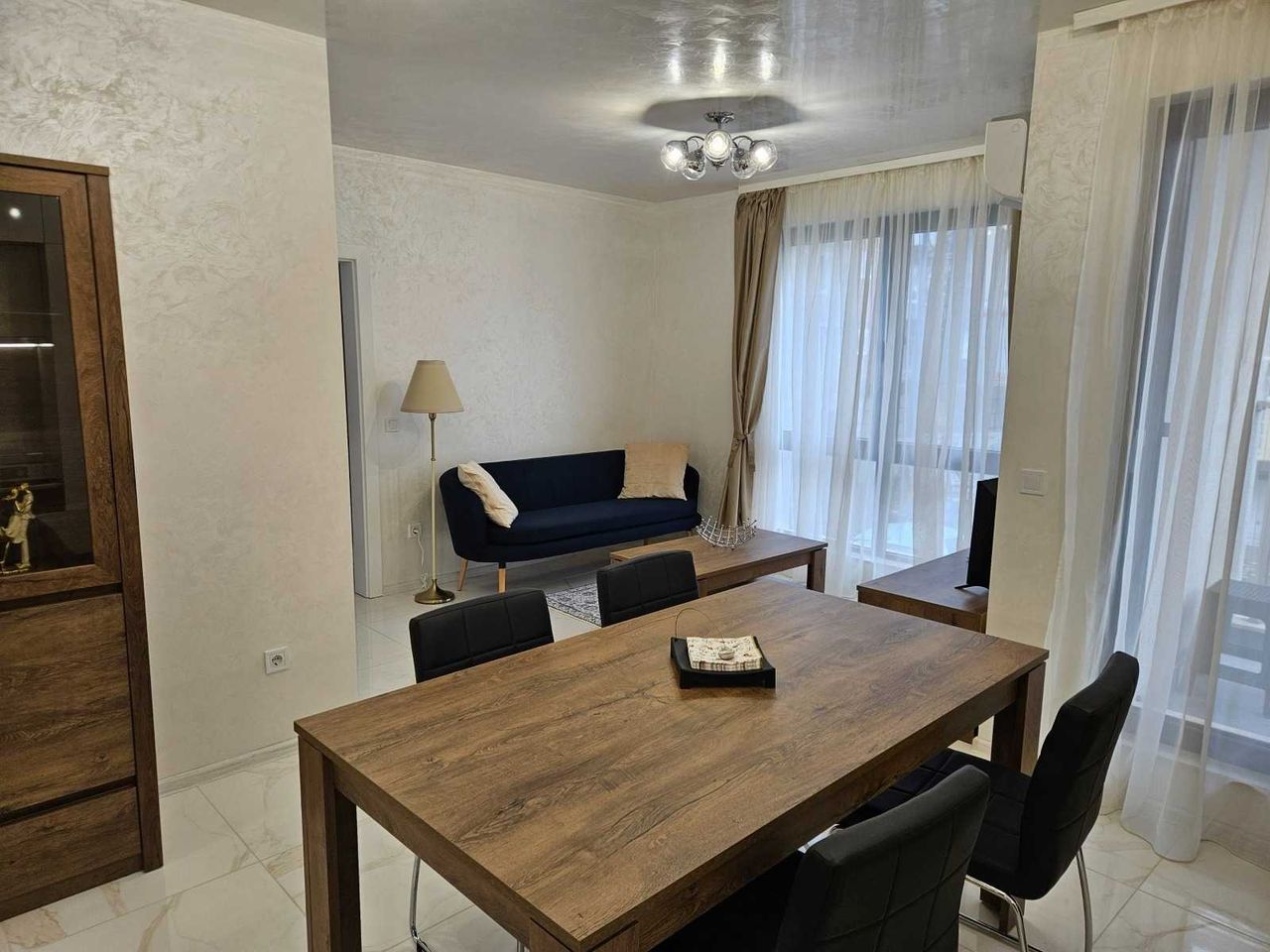 Дава се под наем Двустаен апартамент в София, Надежда 4 - 60 кв.м за 650 € - Снимка #2