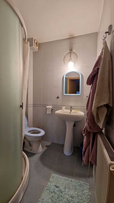 Vand apartament 4 camere, suprafata utila de 101.98 mp