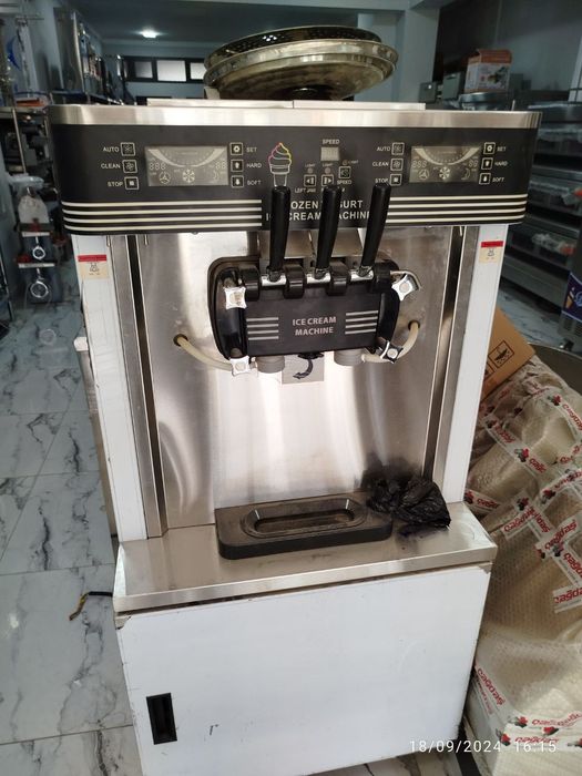 Freezer marojni apparati muz qaymoq  apparati avtomatik Professional U