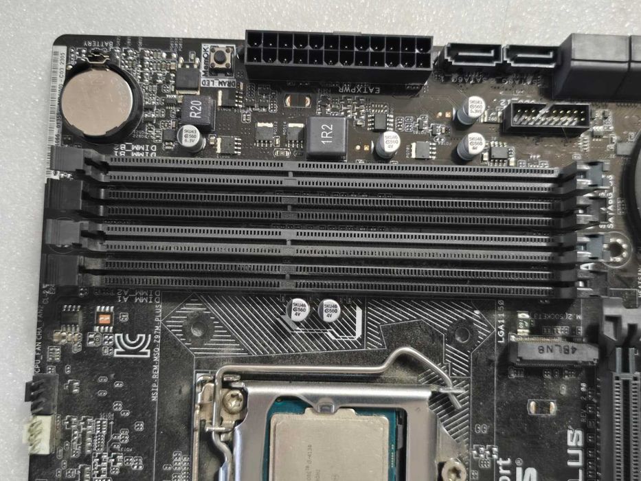 Placa de baza ASUS H97M-PLUS, Socket 1150 + Procesor Intel I3 4130