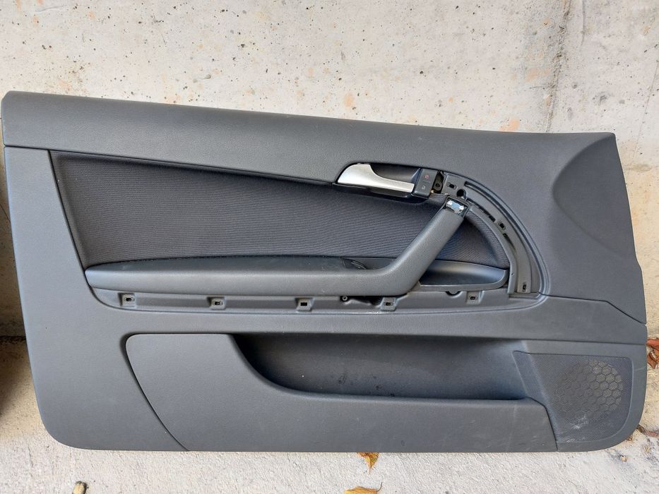 Кори за врати за двуврато Audi A3 8P