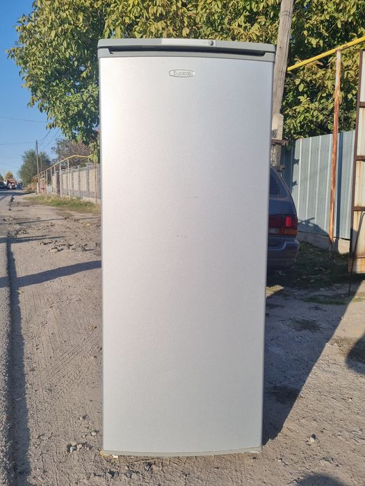 Холодильник Бирюса