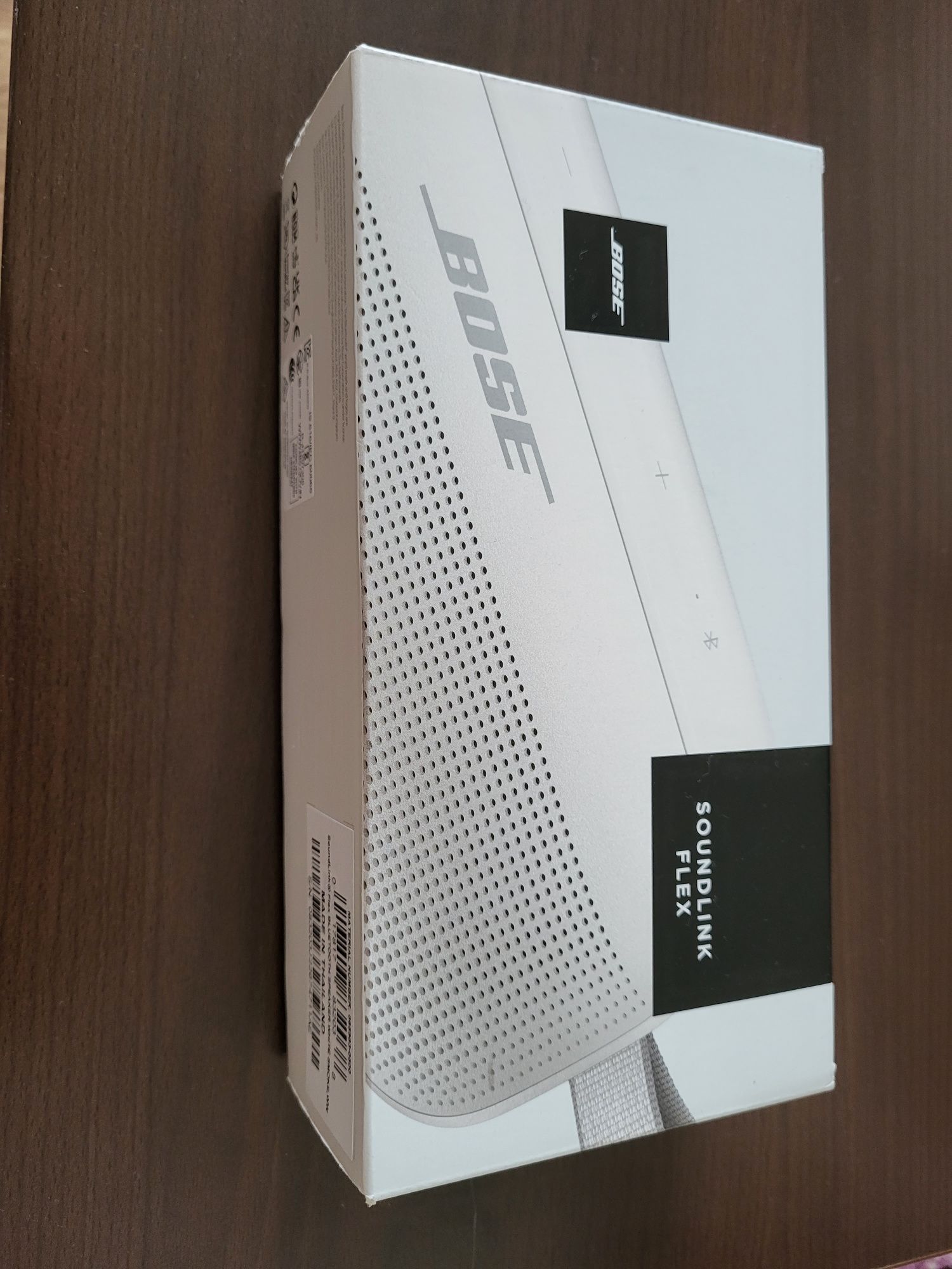Boxa portabila Bose SoundLink Flex, white, sigilata.