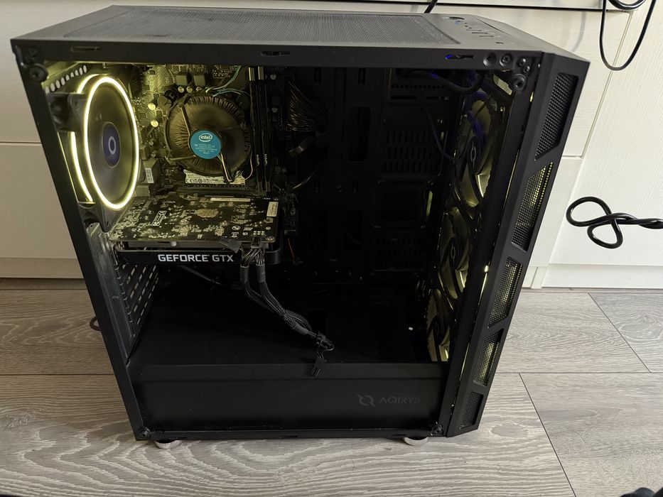 Vând PC Gaming pret usor negociabil