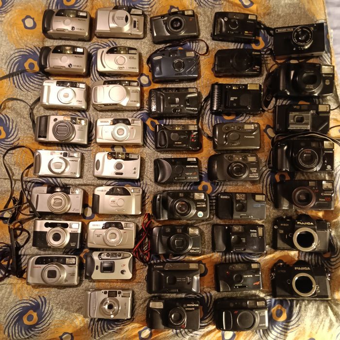 Pachet aparate foto pe film de 35mm pentru piese sau reparat