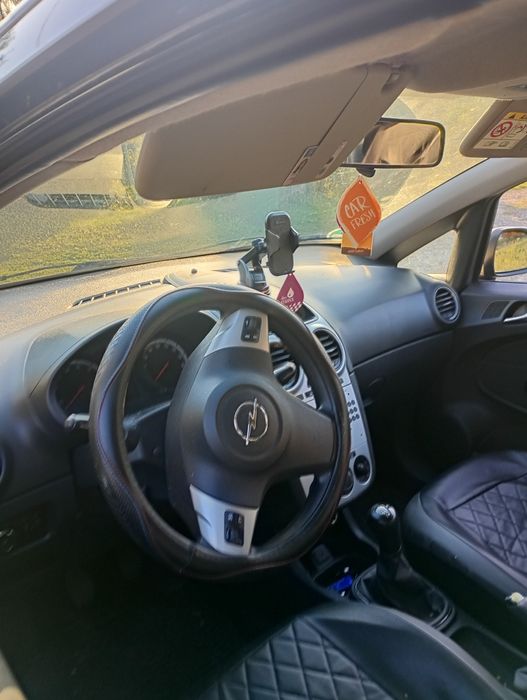 Vând Opel CORSA D 2014