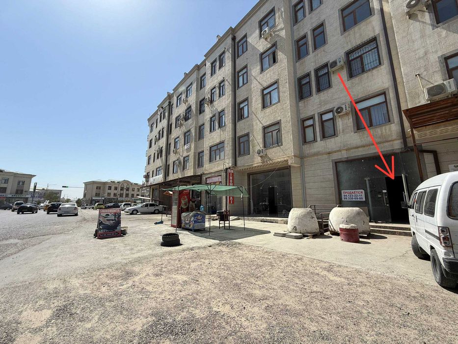 SHAHAR MARKAZIDAN tayyor magazin sotiladi