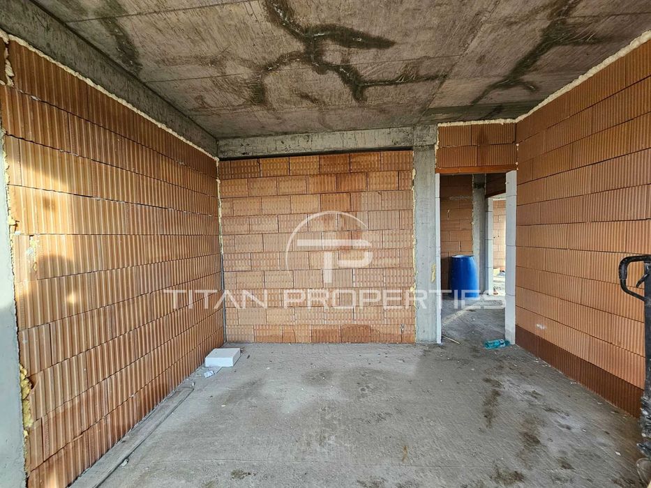 Тристаен апартамент в Беломорски