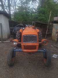 Tractor Fiat 250