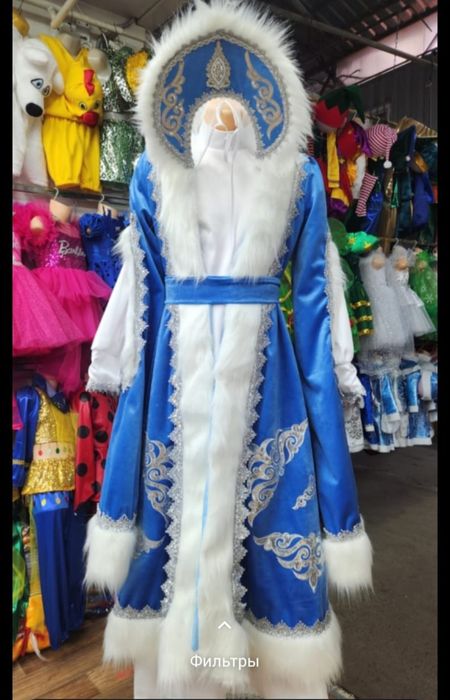 Новогодний женский костюм снегурочки