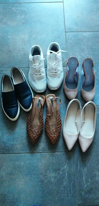 Vand pantofi sport, sandale