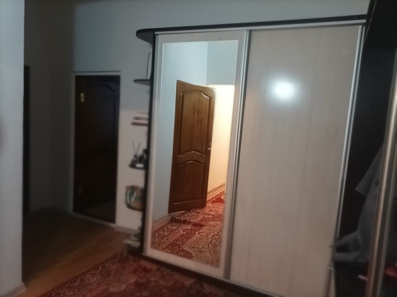 Куп каватли уй жой сотилади. Маклерсиз