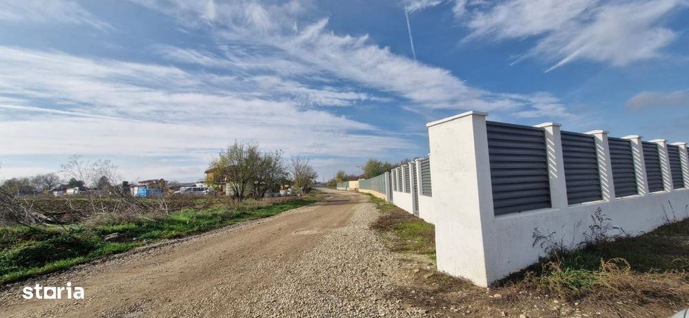 Vanzare teren Balotesti,intre case, 24000 euro