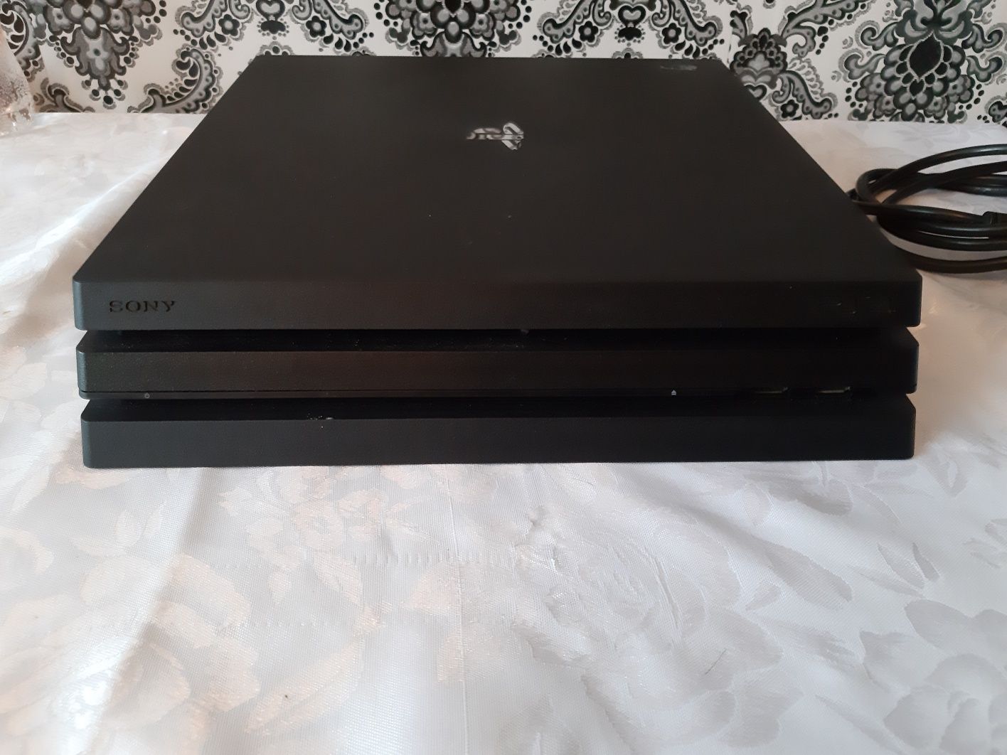 Playstation 4 Pro 1ТБ