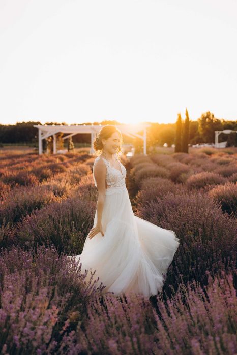 Rochie de mireasă Natalia Vasiliev - linie A, elegant-boho, spate gol