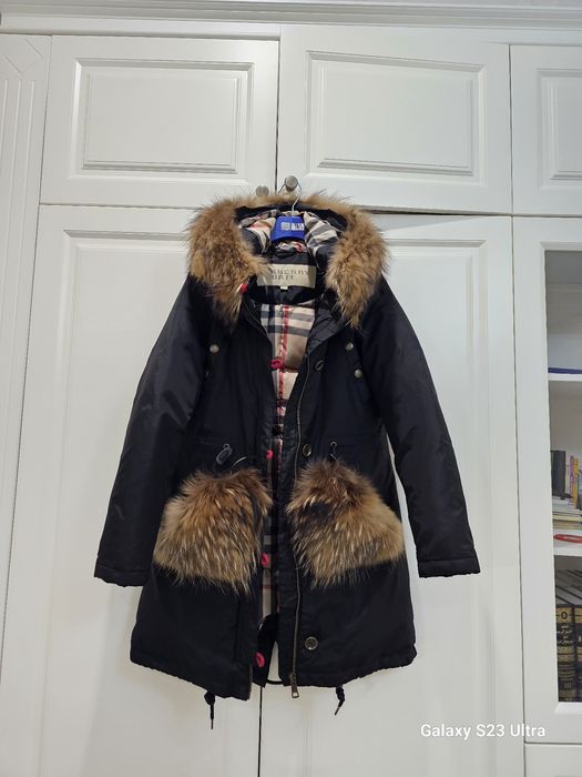 Продам куртку фирменную BURBERRY