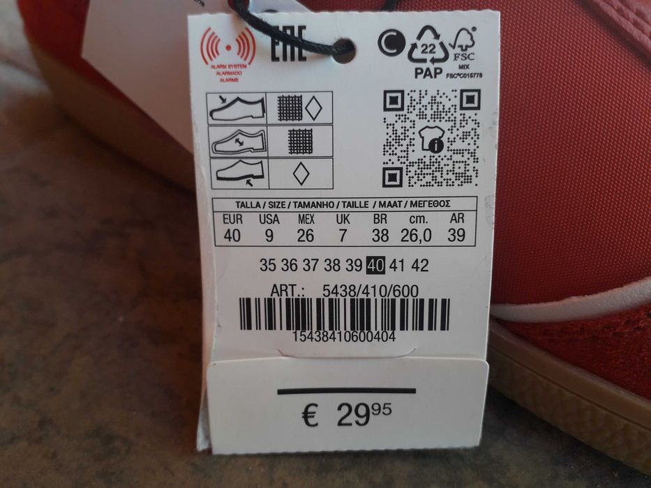 Vând Sneakers Zara