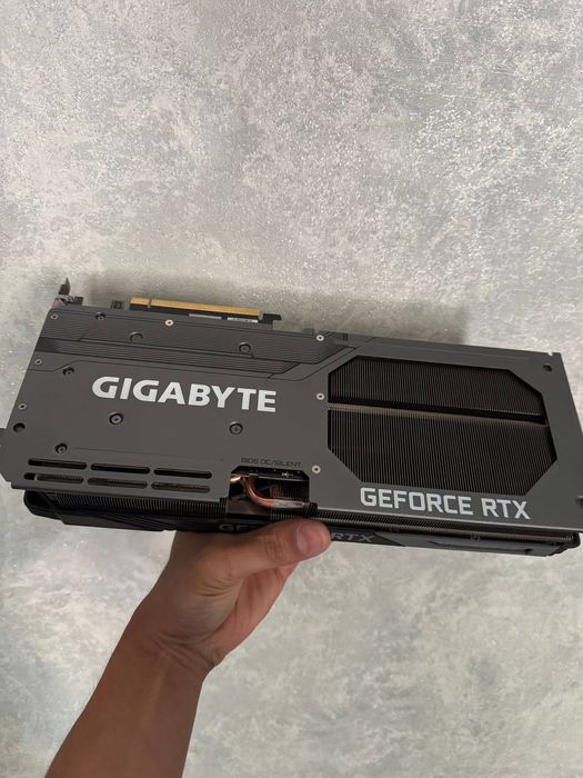 gigabyte 4070 ti 12 gb zor holatda