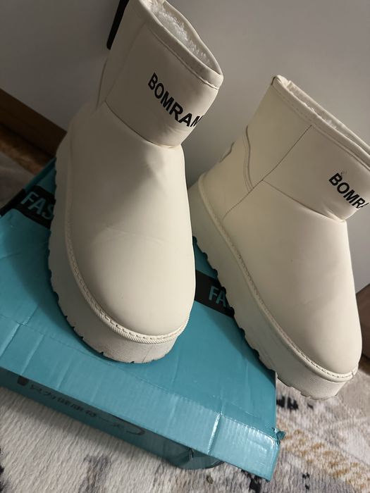 Продам угги женские