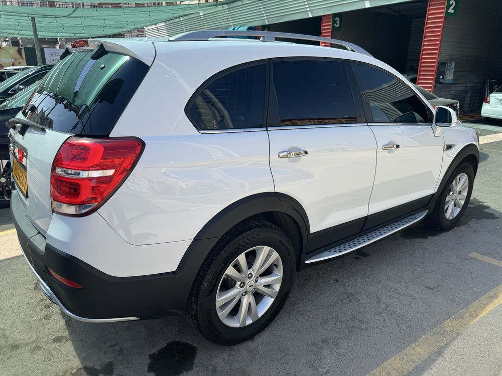 Chevrolet Captiva 1/4