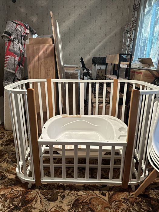 Детская кроватка