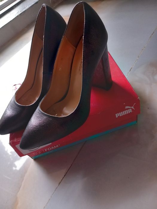 Vând pantaloni eleganți de dama o singura purtare nr 37