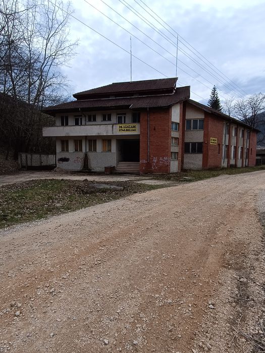Vând imobil situat in Oraș Bicaz
