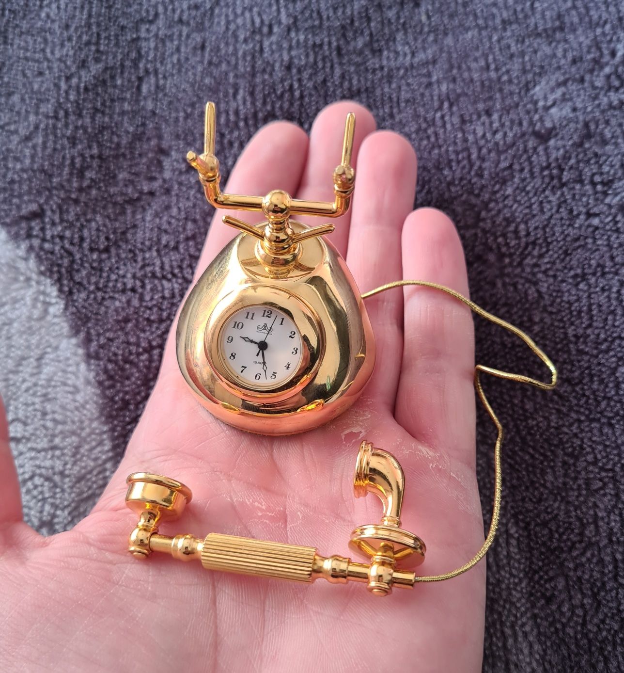 Ceas De Masa Meister Anker In Miniatura In Forma De Telefon Vechi Mini