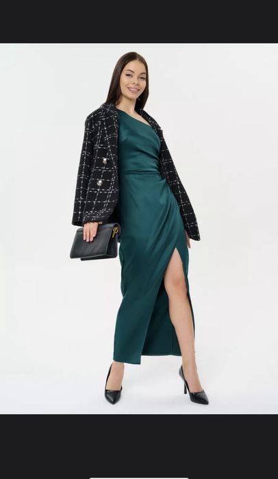 Вечернее платье, изумруд, атлас, 42р-р