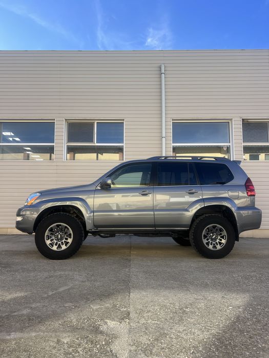 Lexus gx470 , land cruiser v8