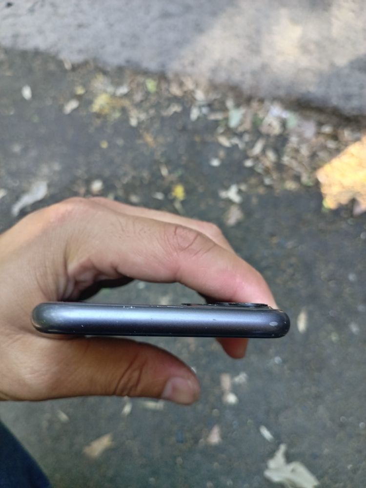 Iphone 11 64 gb arzon