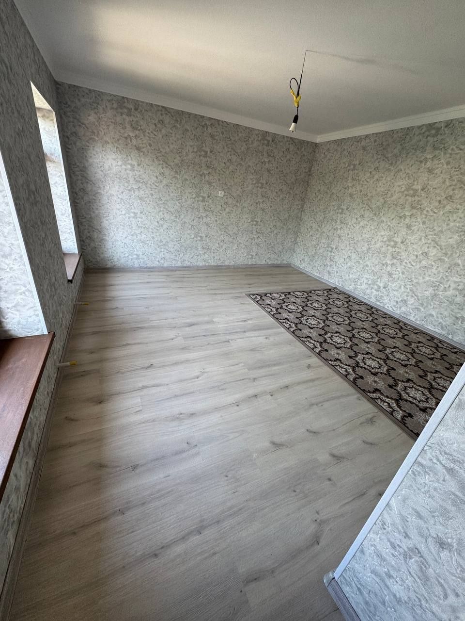 Uchastka sotiladi 178000