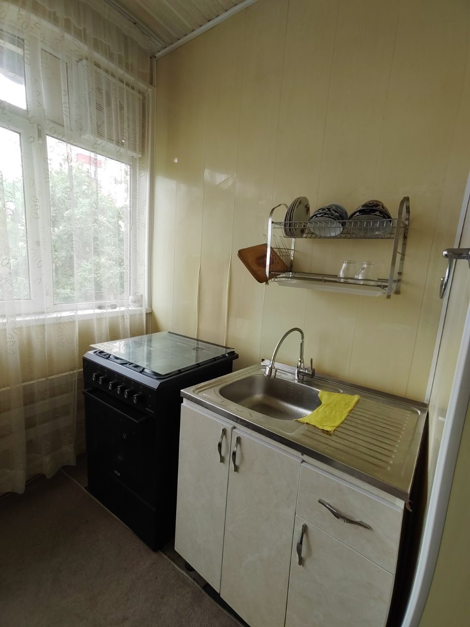 Аренда квартиры. Буюк Ипак Йули 1/5/5  30м²