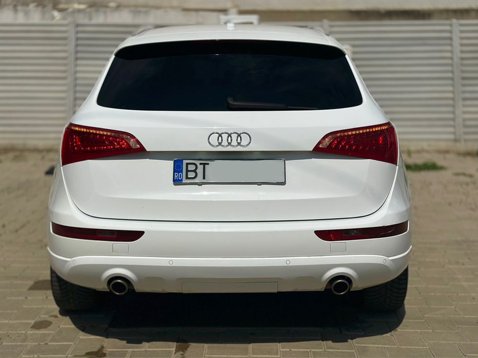 Audi Q5 3.0TDI  QUATTRO S Tronic
