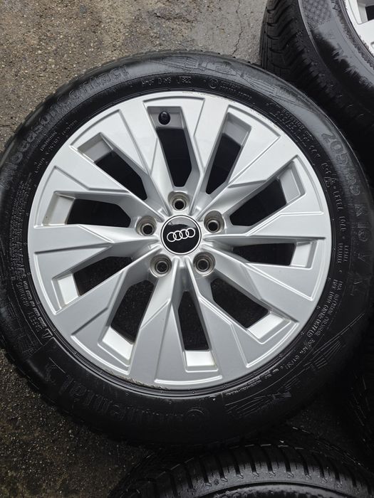 Джанти с гуми AUDI A3 8Y 16' Ronal 4673