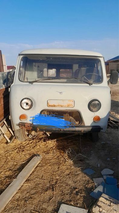 Продам УАЗ машина не нахаду фото видно
