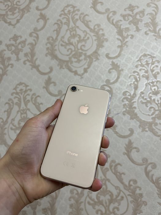 Iphone 8    64гб