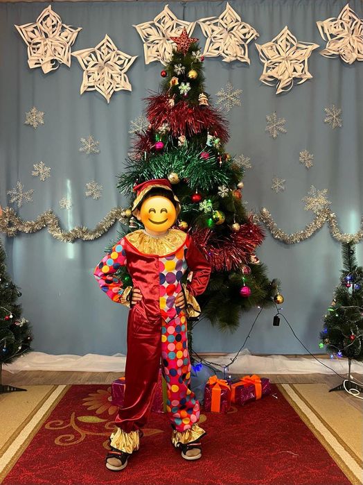 Продам новогодний костюм Клоуна