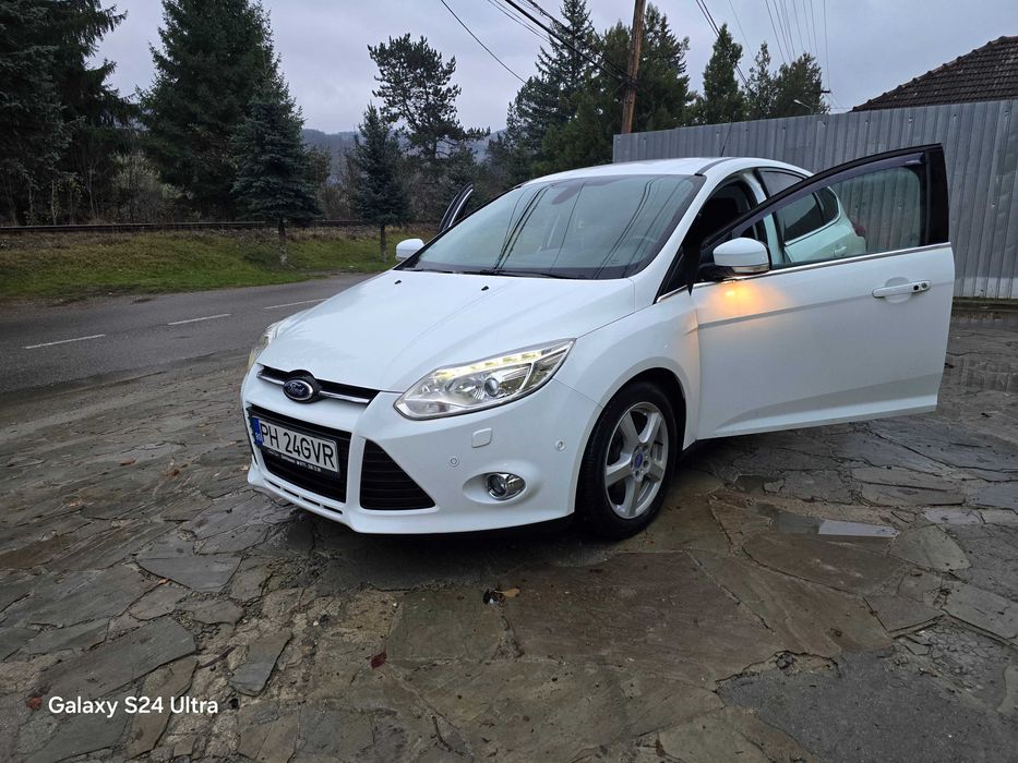 Vând Ford Focus,an 2013 ,motor 1.0 ecoboost ,benzina!