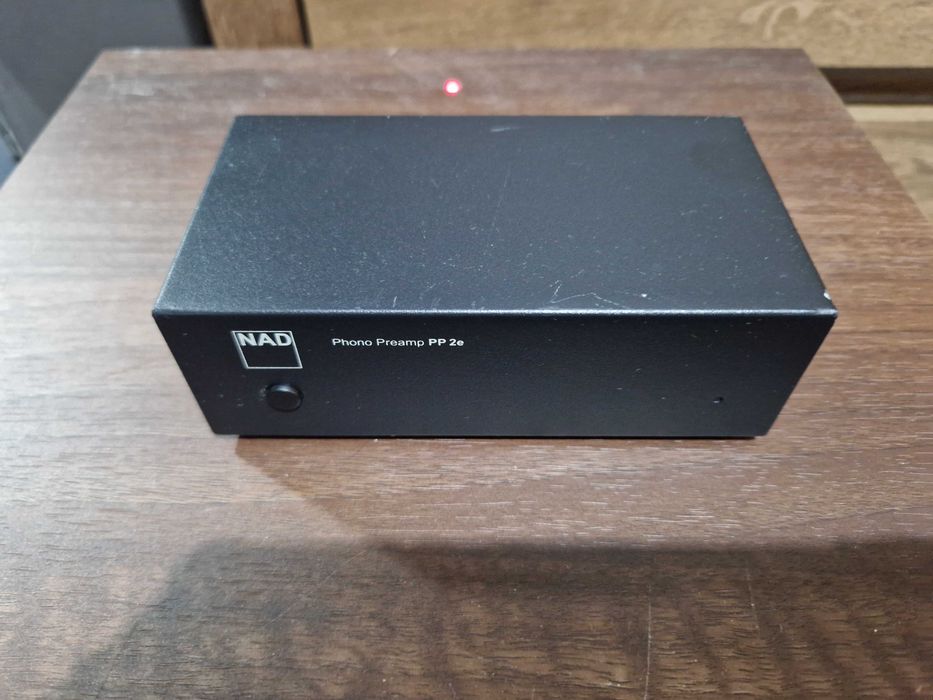 Preamplificator Phono NAD PP2e