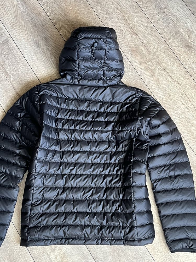 PATAGONIA : Down Hooded Jacket - размер М / Оригинал