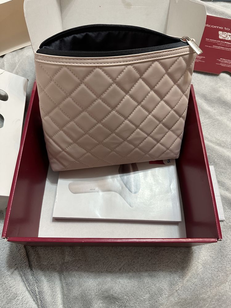 Epilator IPL Philips Lumea Seria 9900 BRI977/00