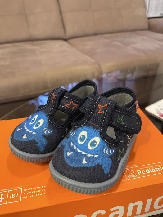 Детски пантофи Колев и Колев