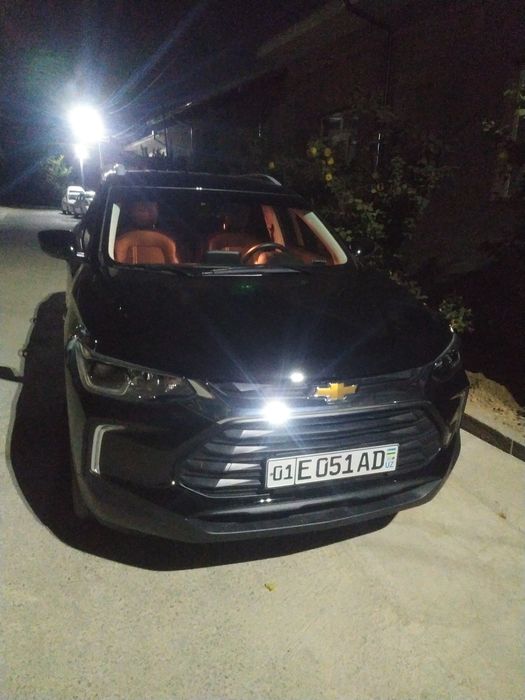 Tracker 2 LTZ. Qora. Ideal. Sotiladi