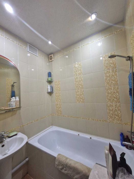 Продается 2-ком кв в 4-микр