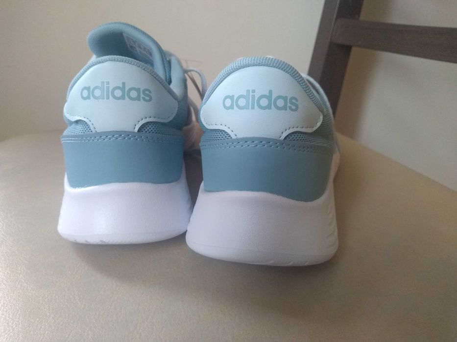 Оригинални Нови Adidas Lite Racer маратонки,номер 39 1/3, UK 6