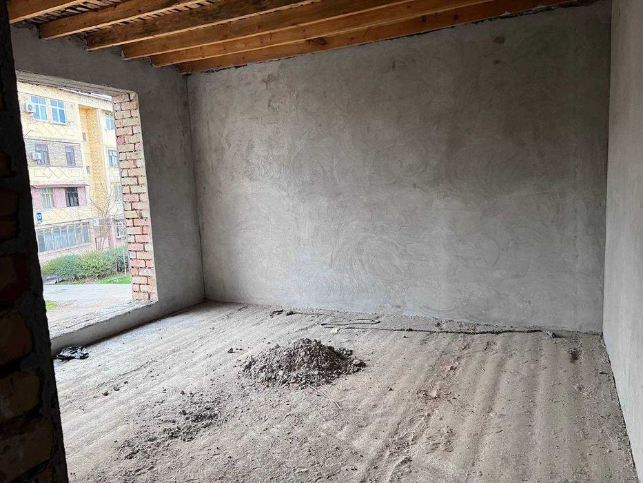 Продам участок 2- соток с новым домом, коробка